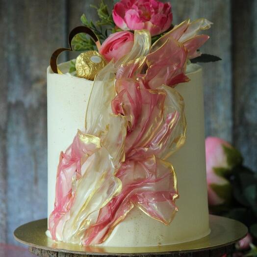 Шоколадно-карамельный торт на День матери