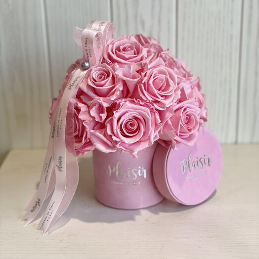 Cúpula con rosa preservada en color rosa