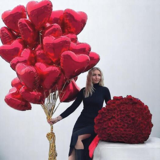 Set of roses(50sm)and balloons