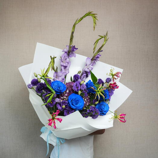 Синяя роза   Букет гладиолусов садовый микс 7161
