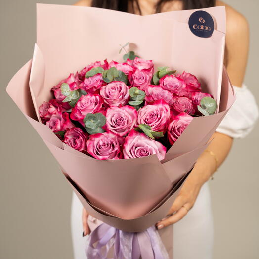 Глубокие пурпурные цветы