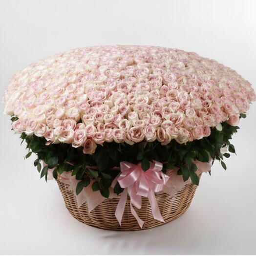 Dreamy IRL - корзина из 1001 розы розового цвета