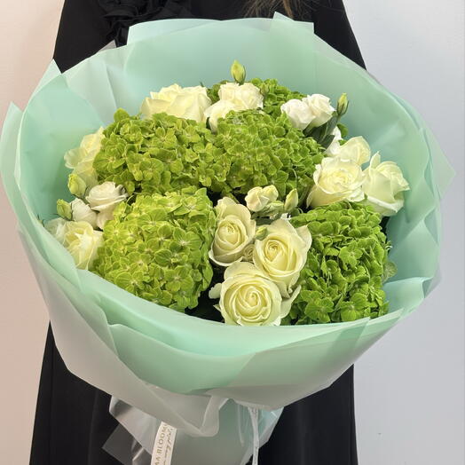 Emerald and Ivory Garden Bouquet