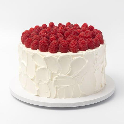 Red Velvet White Chocolate Cake (Serves up to 31)