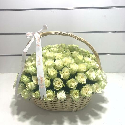 121 White Roses Basket
