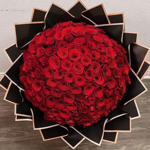 100 Roses XL Size Premium Bouquet