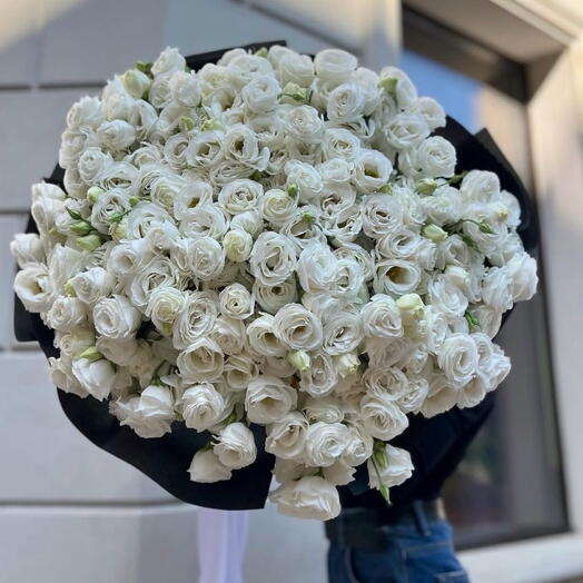 131 Bouquet de lisianthus blancs