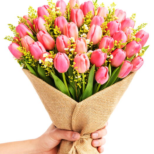 31 Fresh Tulips in Rustic Jute