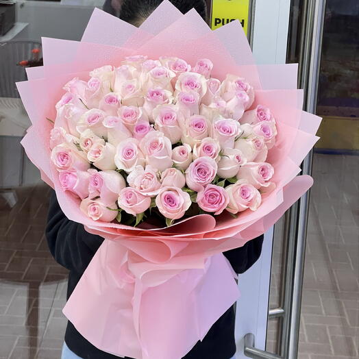 Bouquet Revival de 51 roses roses