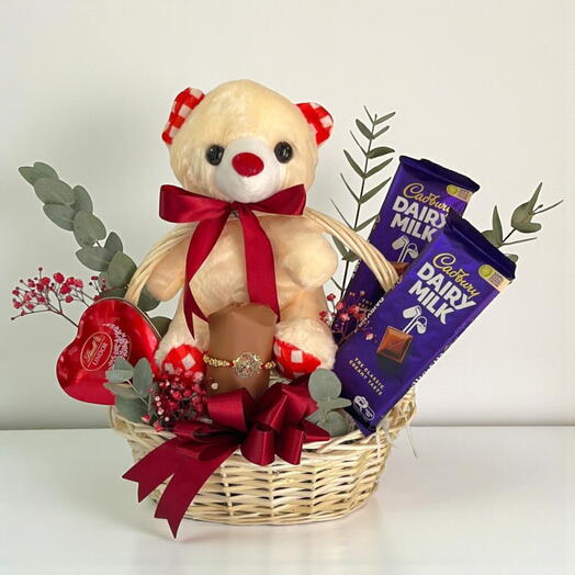 Подарочная корзина «Сладкие моменты»