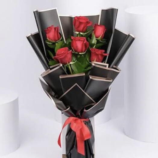 Love bouquet with 6 rose