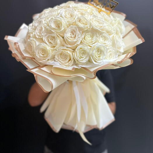 OHARA WHITE  ROSE IN A BQT