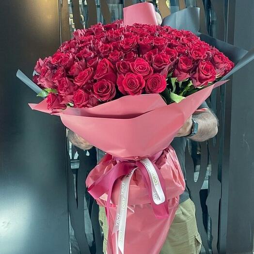 Bouquet of 225 red roses "Favorite"