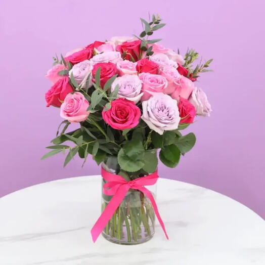 Candy 31 Roses in Vase