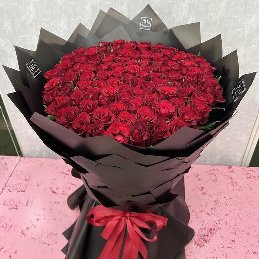 Red rose bouquet surprise love 101