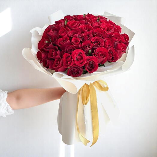 51 pétales rouges de la Saint-Valentin