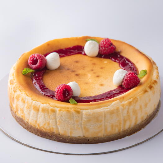 Баскский чизкейк с клубникой