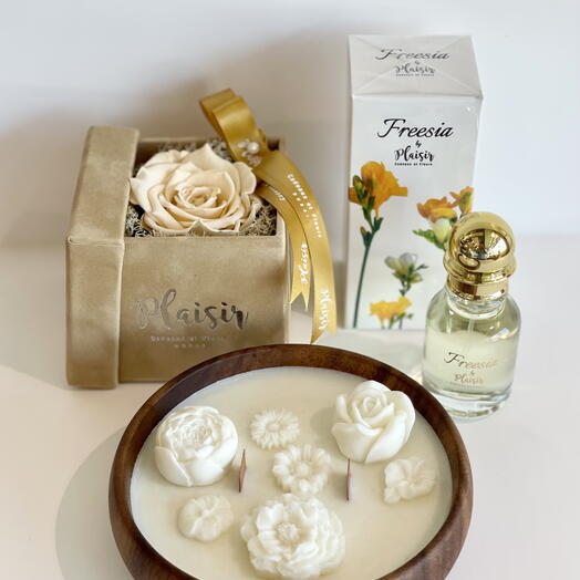 Giftset - Freesia Fragrance, Candle Bowl and Infinity Rose