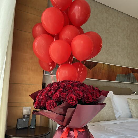 101 roses rouges "Ciel en fleurs"+ballons