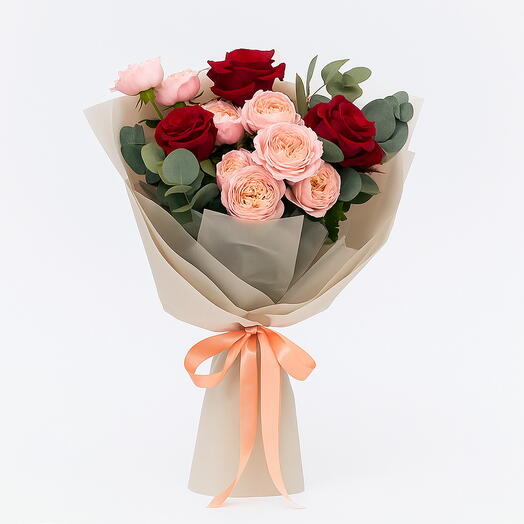 Elle (Red Roses and Julietta Spray Roses)