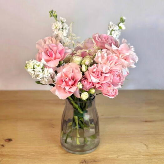 Свежий Розовый Мондиаль Роза Бомбастик Айвори Люкс