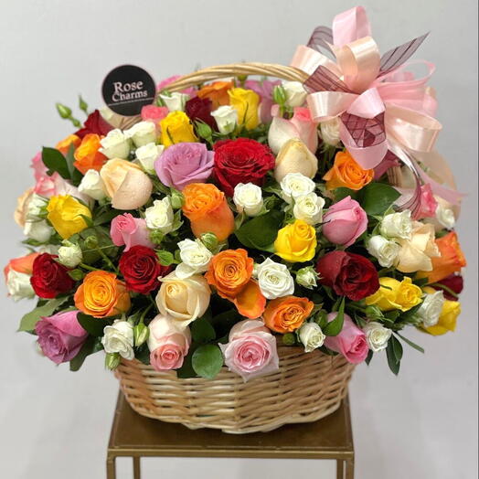 BASKET OF 40 MIX SPRAY ROSES