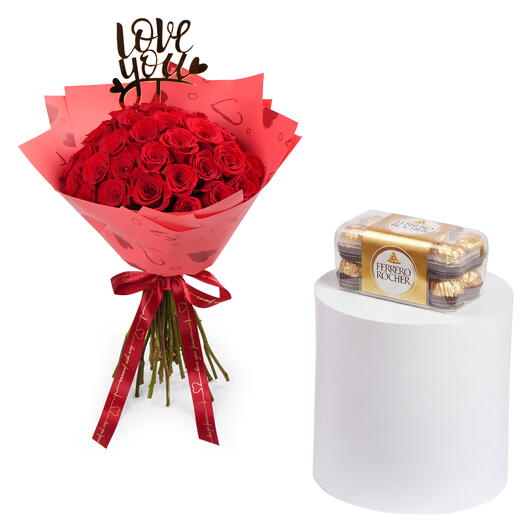 Букет из 35 красных роз любви с набором Ferrero Rocher