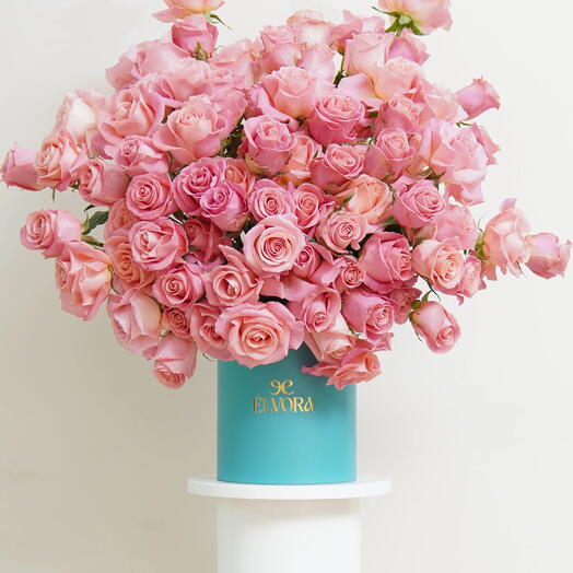 PINK ROSES BLUSH PETAL GRACE BOX