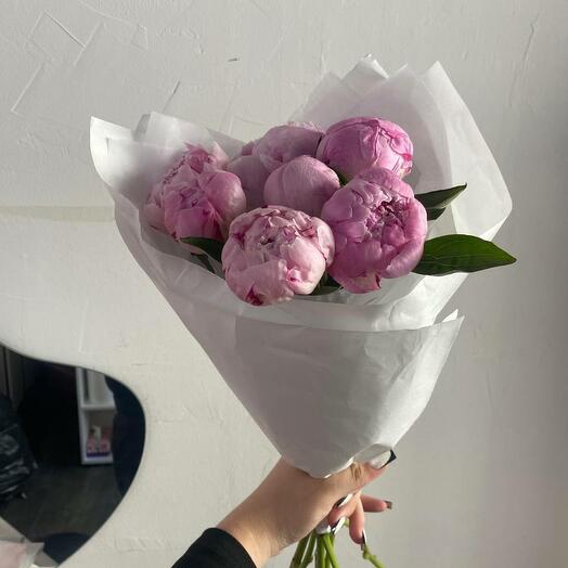 Bouquet of 7 pink peonies