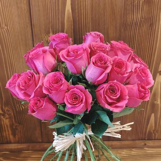 Розовые цветы фуксии