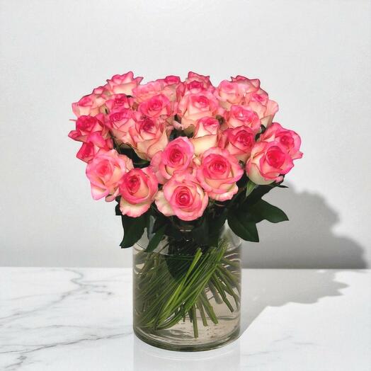 31 Jumilia Roses Vase