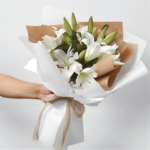 Lily Serenity | 5 White Lilies Symbolizing Peace   Elegance