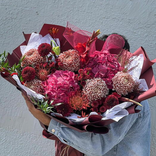 Maroon Flowers Bouquets