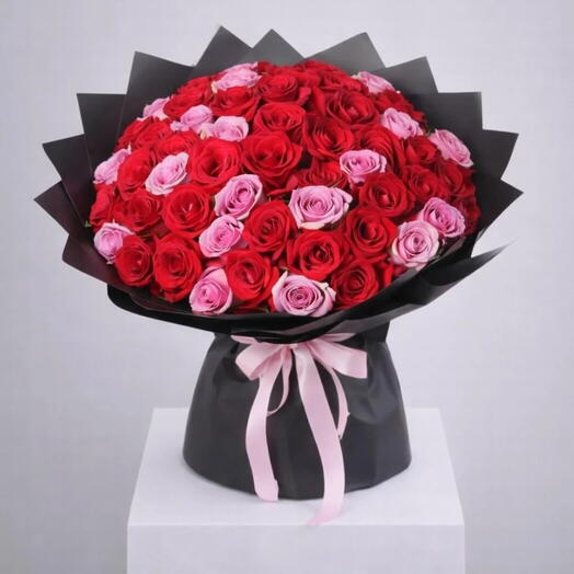 Разные _99 красные или розовые розы роскошный букет для неё