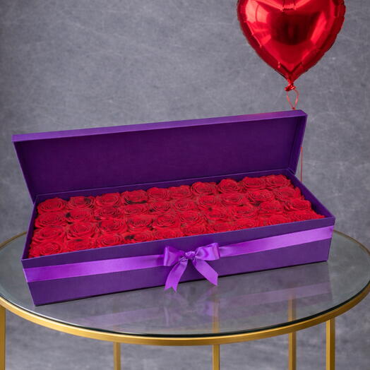 Royal Rose Chest -50-60 Roses