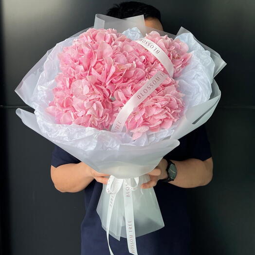 زهرة الكوبية الوردية | باقة زهور وردية | باقة زهور أحادية اللون