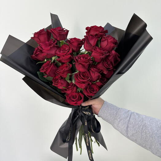 25 Red roses heart shaped