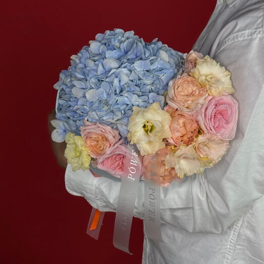 Blue Palette: Small Bouquet of Hydrangeas, Roses and Eustomas