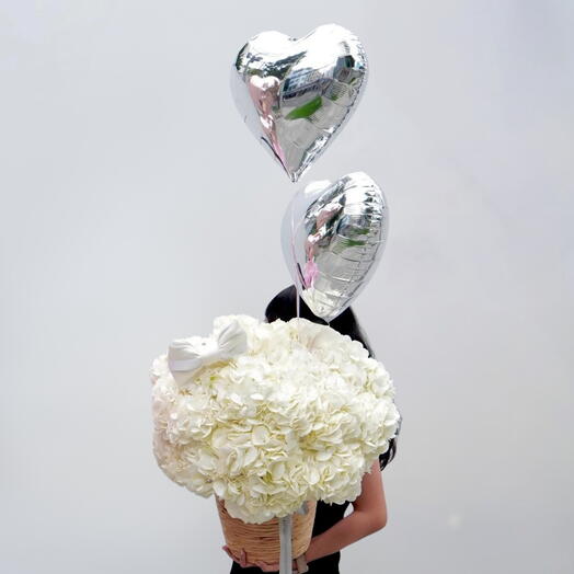 Kendal - white Hydrangea basket with balloons