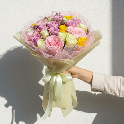 Rainbow Radiance – 21 Mixed Color Roses Bouquet