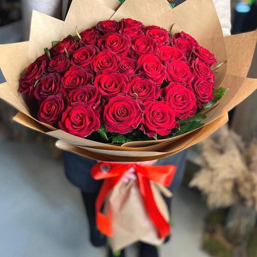 الورود الحمراء الملكية