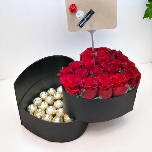 Heart Shaped Roses Box