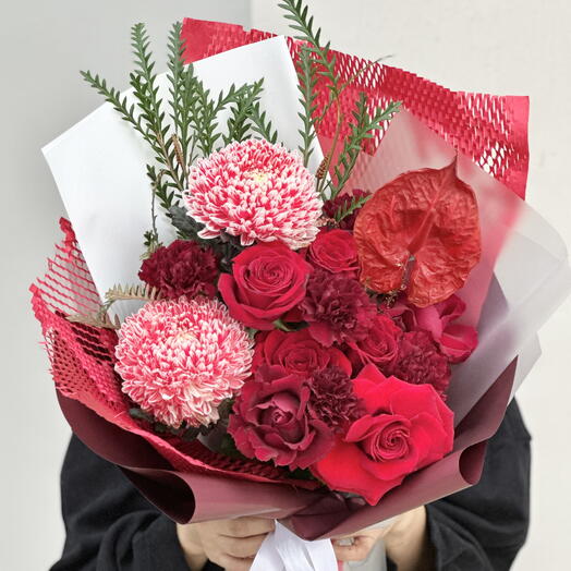 Scarlet Bloom Flower Bouquet