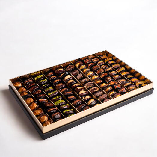 Al Majlis большая коробка фаршированных фиников