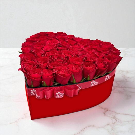 Королевская композиция из красных роз (красная коробка)