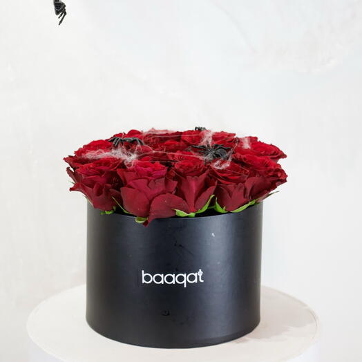 Роскошные паутинные розы