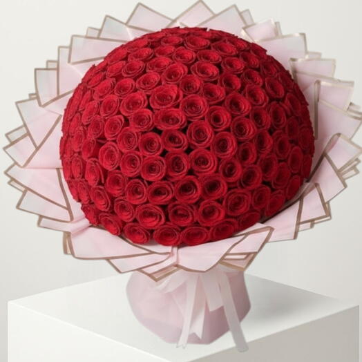 Премиальный букет из 125 красных роз ко Дню святого Валентина
