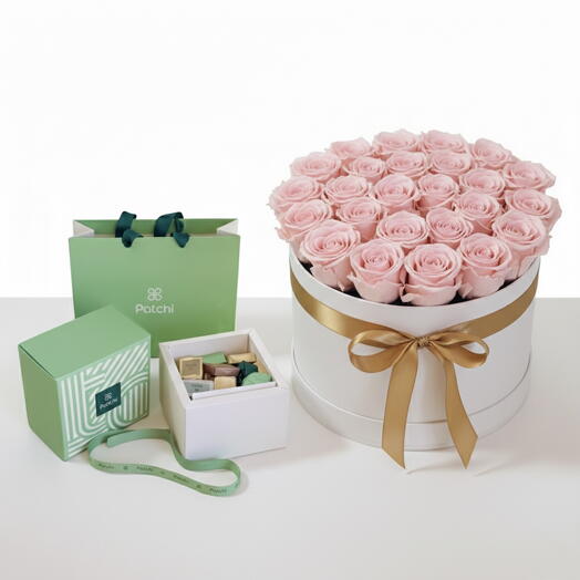 Подарочный набор Blush Harmony - 21 розовая роза и Patchi 500 г