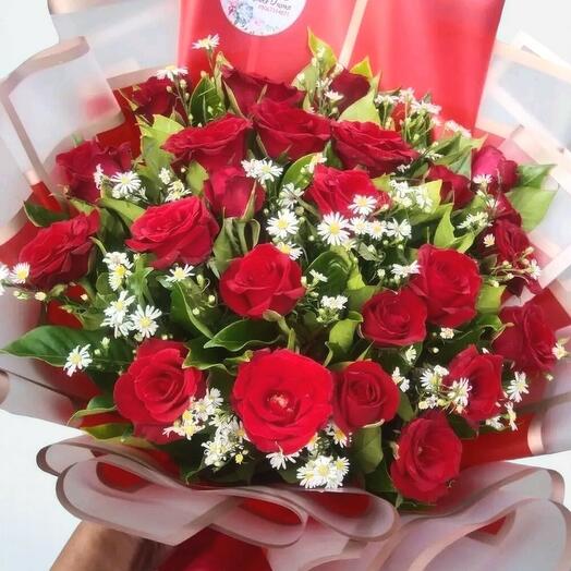 Букет красных роз