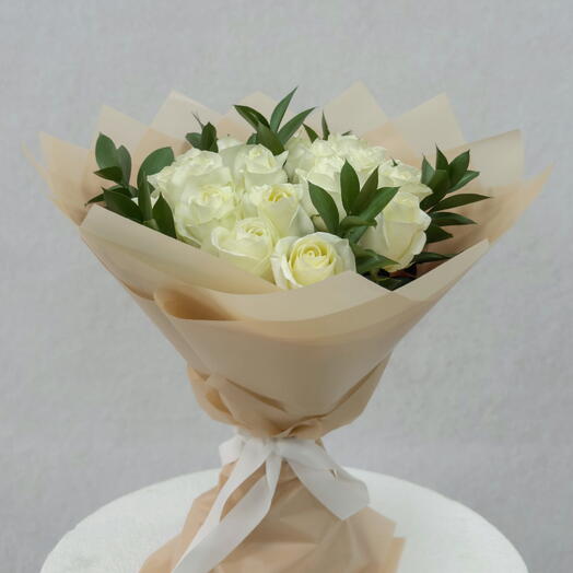 Очаровательный белый букет